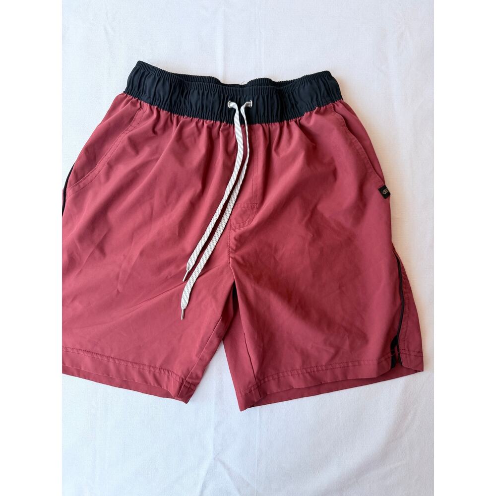 Men’s shorts size small